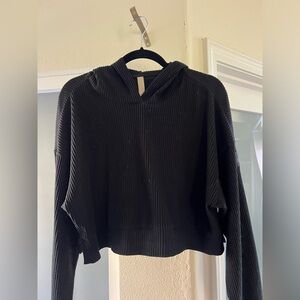 Alo muse hoodie size M black.